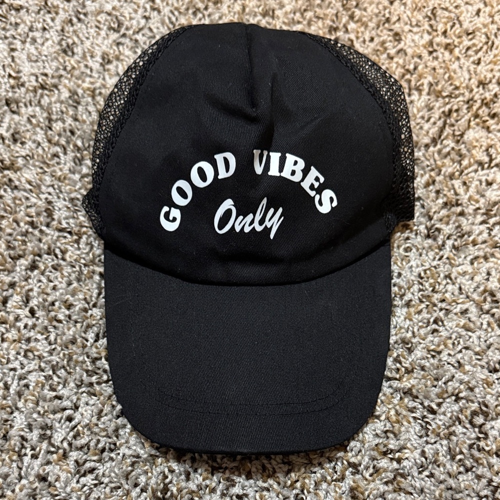 Black 'Good Vibes Only' Trucker Hat